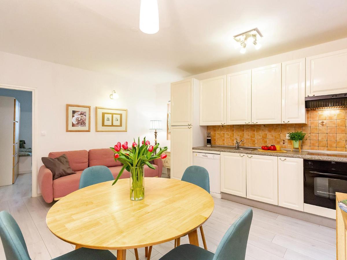 Apartma Anika Old Town *